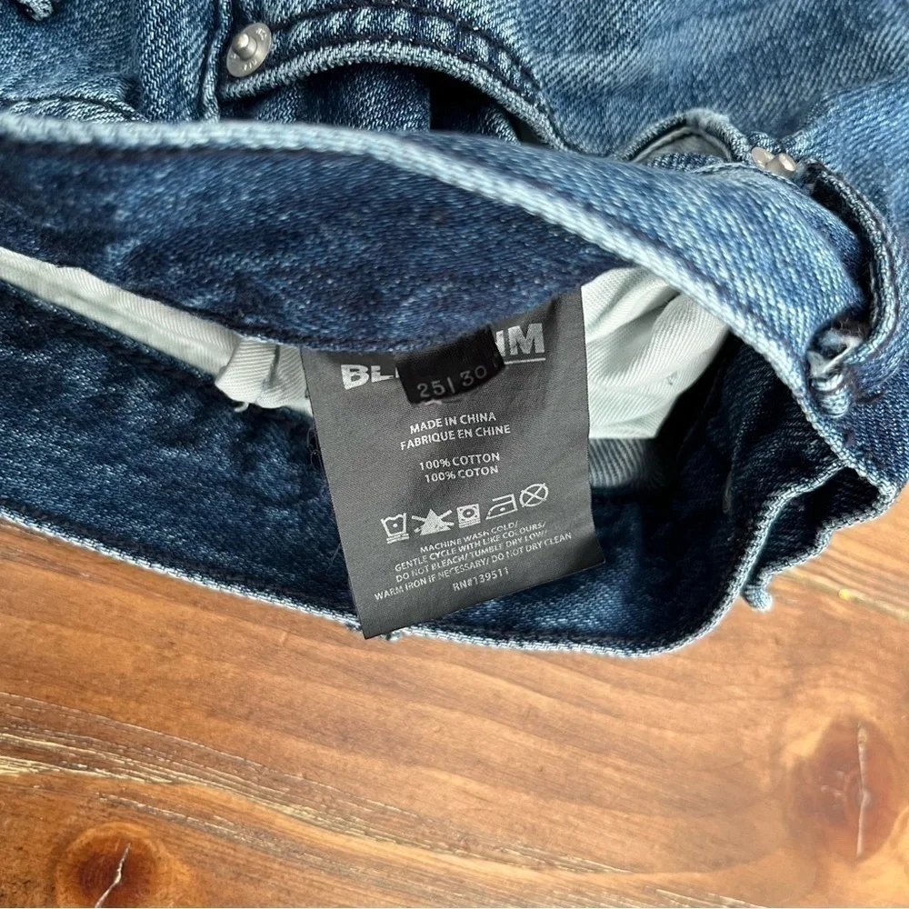 Blk DNM Jeans 11 Eggert Blue. Size 25.
